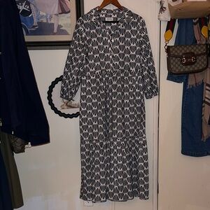 Tahari Navy and White Patterned Long Sleeve Dress